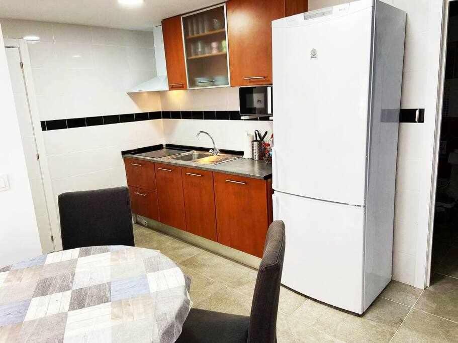 Apartamentos Full Equipped Elche Eksteriør billede